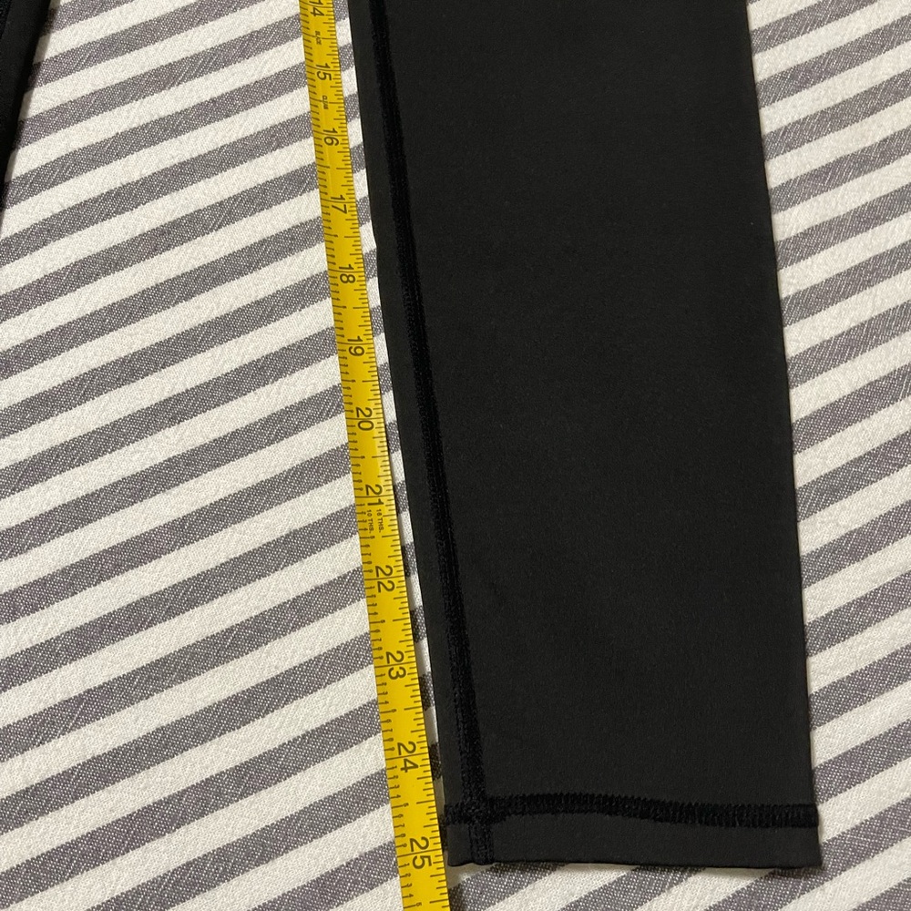 ALO leggings - Picture 6 of 7